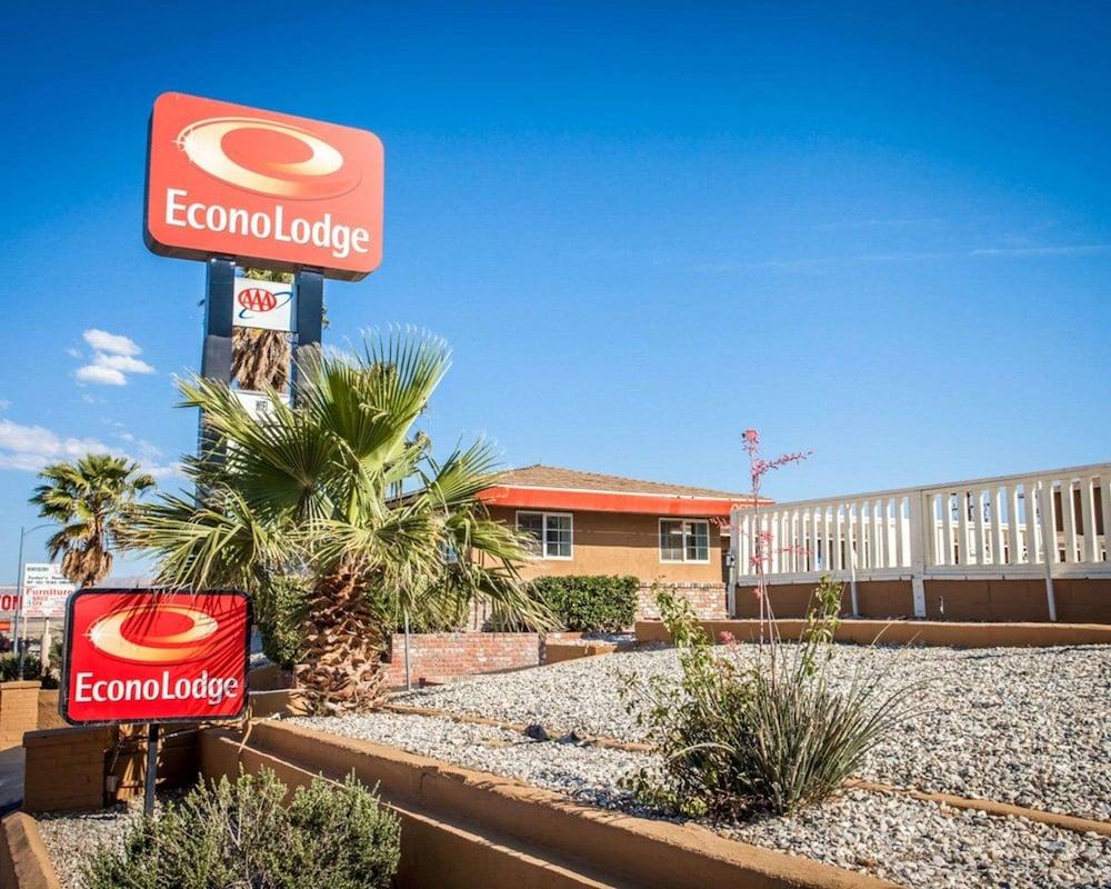 Econo Lodge On Historic Route 66 Barstow Exterior foto