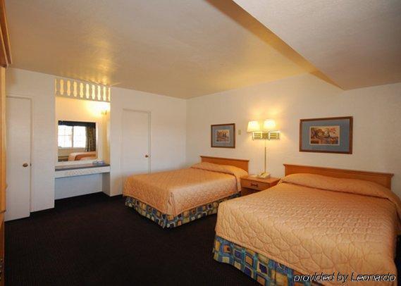 Econo Lodge On Historic Route 66 Barstow Zimmer foto