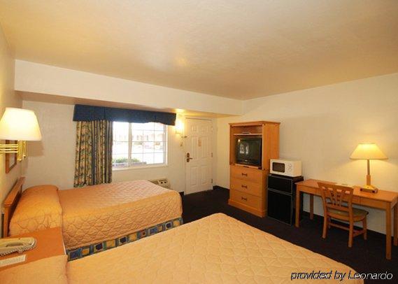 Econo Lodge On Historic Route 66 Barstow Zimmer foto