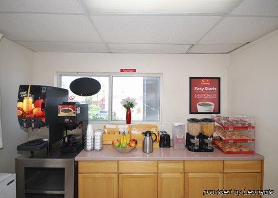 Econo Lodge On Historic Route 66 Barstow Restaurant foto